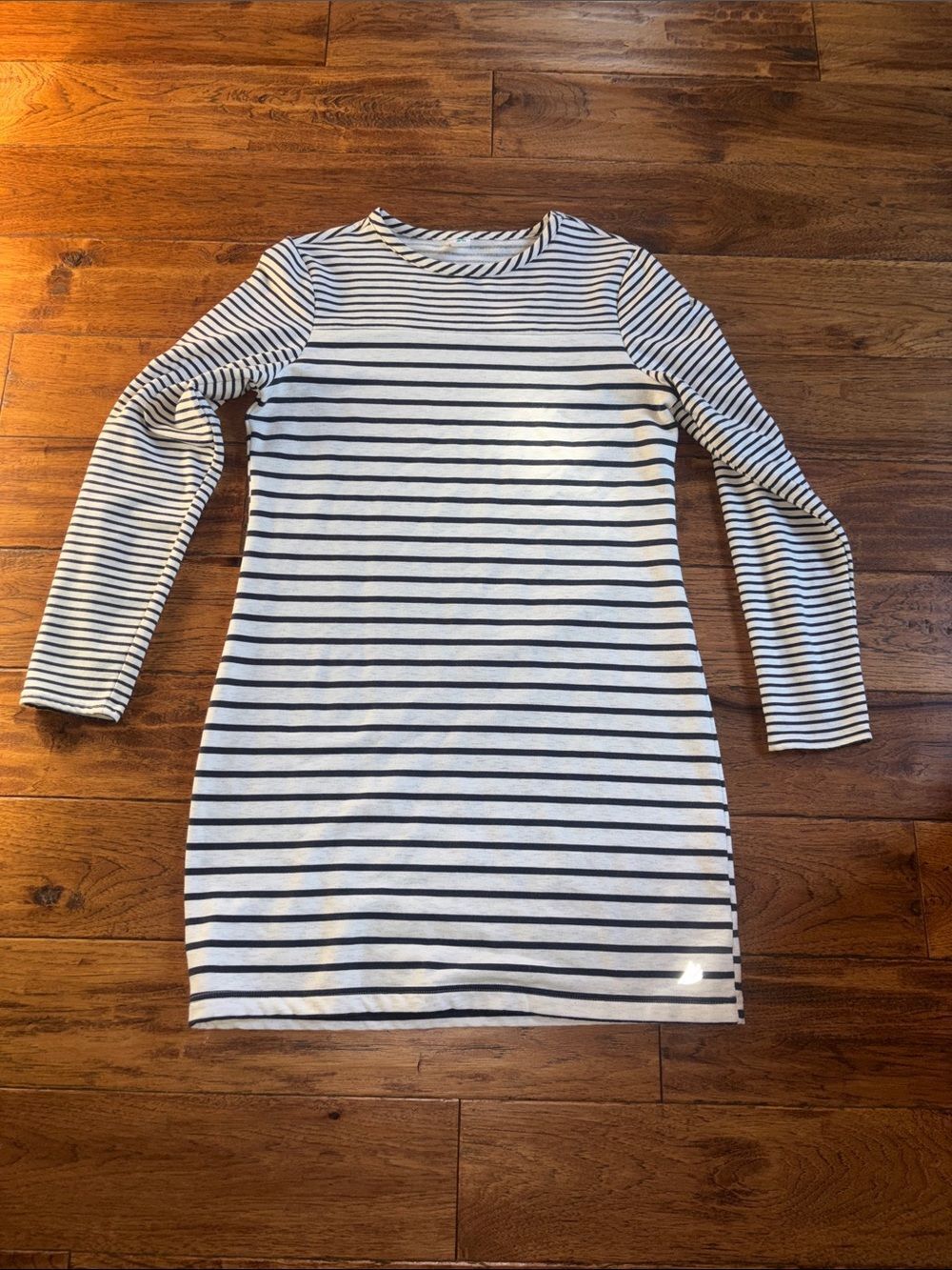 Free2B Striped Long-Sleeve Cotton Dress in White and Navy striped fleece inside